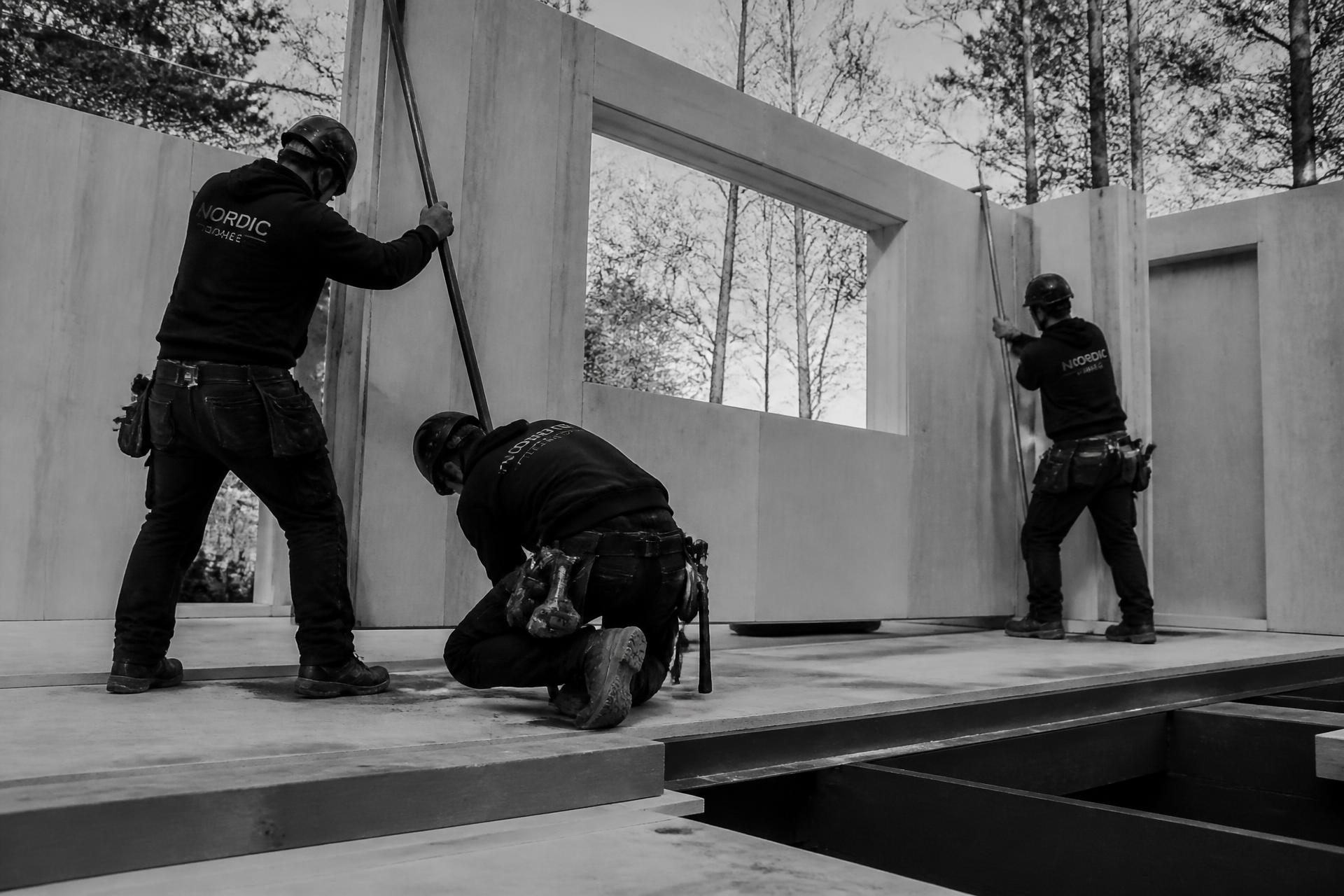 Equipo Monka Homes en obra